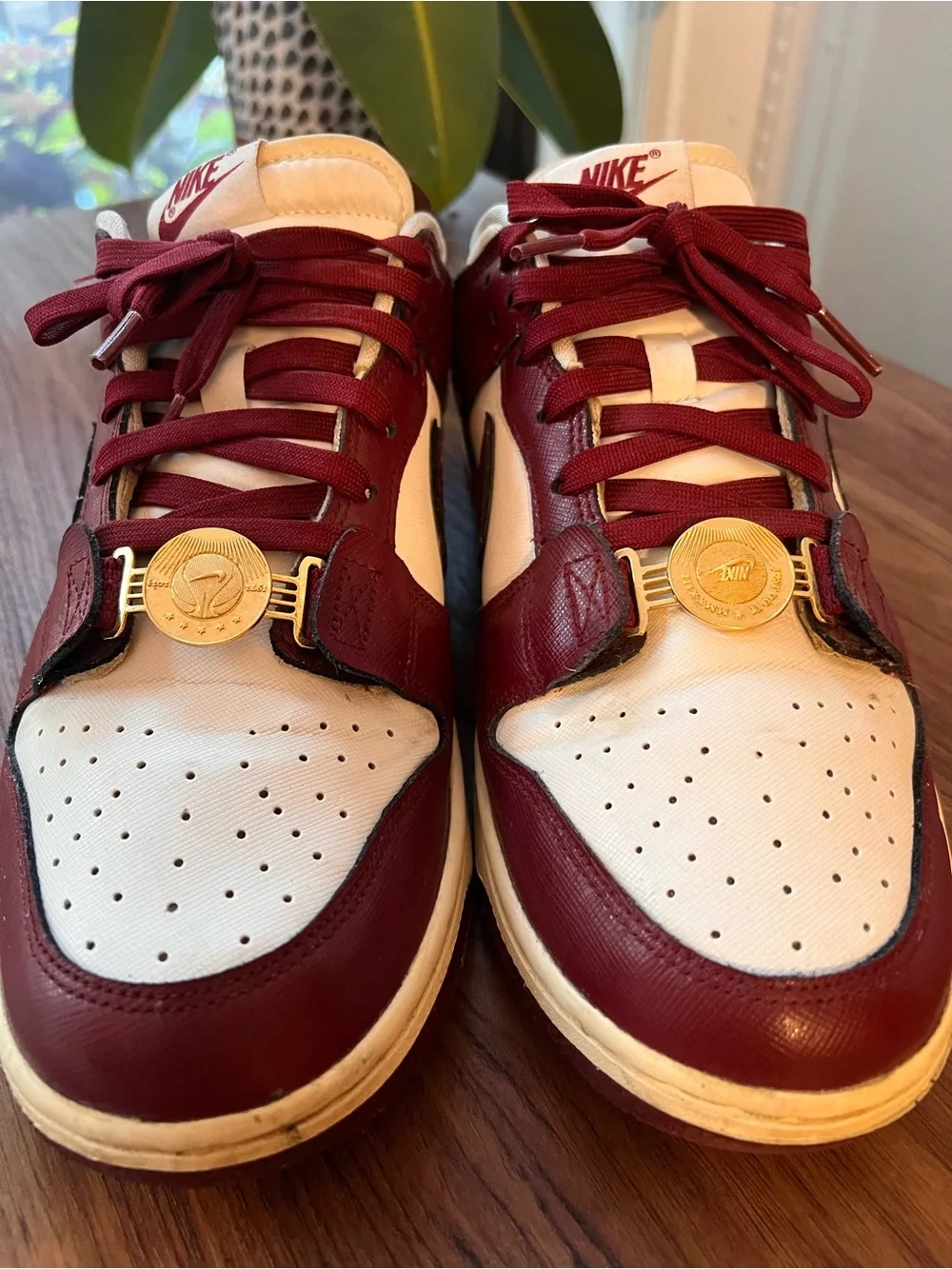 Nike Low-Top Sneakers in Maroon and Cream